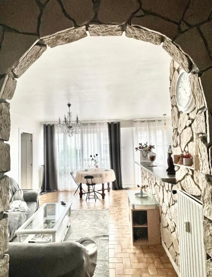 Appartamento Le Bon Emplacement Argenteuil Esterno foto